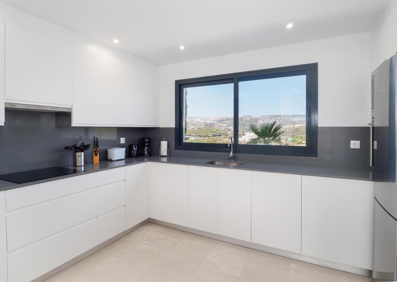 2306 - Brand New Apt, Walking Distance To Beach! Casares Exteriör bild